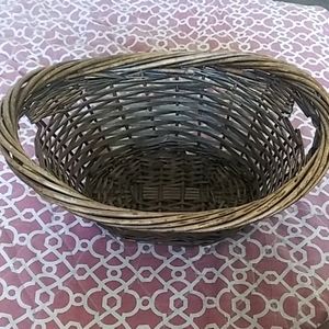 Wicker basket